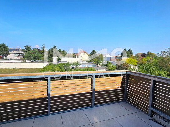 Balkonwohnung mit Ausblick: 1-Zimmer-Wohnung im Erstbezug, Schlafnische, Komplettküche