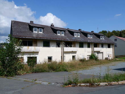 Neues Projekt gesucht? Sanierungsbedürftiges Mehrfamilienhaus mit vielen Möglichkeiten