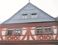 Neustadter Rathausstraße: Historisches Gebäude restauriert