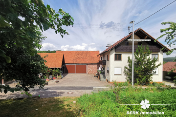 BERK Immobilien - Bauernhof mit Mehrfamilienhaus