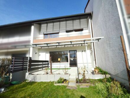 Großfamilie aufgepasst: Riesiges Reihenhaus mit 180 m² Wohnfläche und Garage in Illerkirchberg