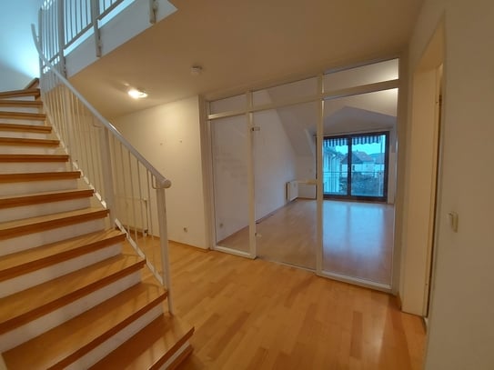 Schicke ETW mit Balkon, 3-Zimmer-Maisonette in beliebtem Wohnpark