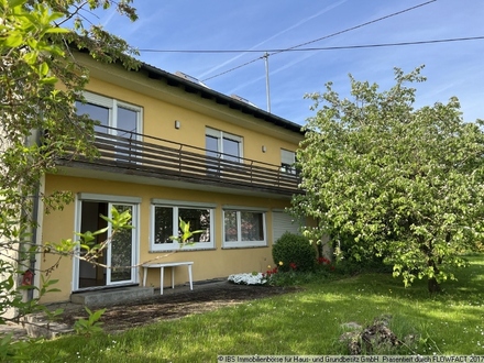 HIER GIBT´S PLATZ: Geräumiges, gemütliches Wohnhaus mit großem Garten in guter Wohnlage