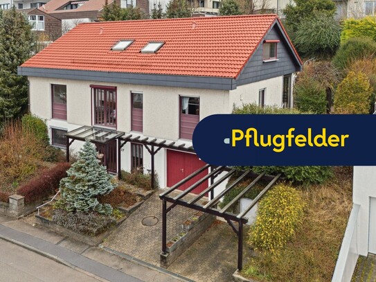 ** RESERVIERT ** - großes Einfamilienhaus in Hanglage
