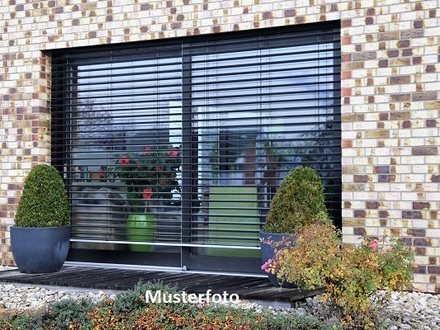 Ideal für Familien + Großzügiges Einfamilienhaus mit Schwimmbecken +