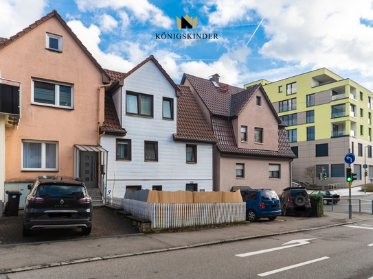 *Charmantes Zweigeschossiges Einfamilienhaus in Stuttgart Vaihingen*