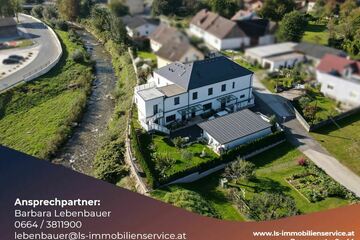 Exklusives Mehrgenerationenhaus in hochwertigster Bauweise mit 4 Wohneinheiten in sehr guter Lage!