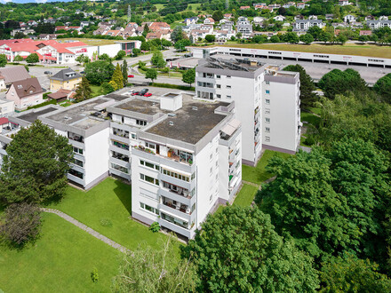 Zentrumsnah und lichtdurchflutet. Schöne 3-Zimmer Wohnung in beliebtem Teilort Weißenau