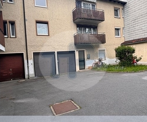 HAIDENHOF-SÜD GEPFLEGTE 3-ZIMMER WOHNUNG MIT SÜDBALKON IN RUHIGER, DENNOCH ZENTRALER LAGE