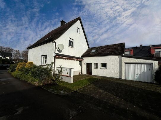 Kleines Haus mit Potential im Herzen von Heidenoldendorf!