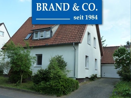 Wohnhaus mit Vollkeller und Garage mitten im Ortskern von Gohfeld !