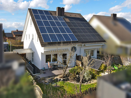 Freundliche 4-Zimmer-Doppelhaushälfte mit Wärmepumpe und PV zum Kauf in Altlußheim