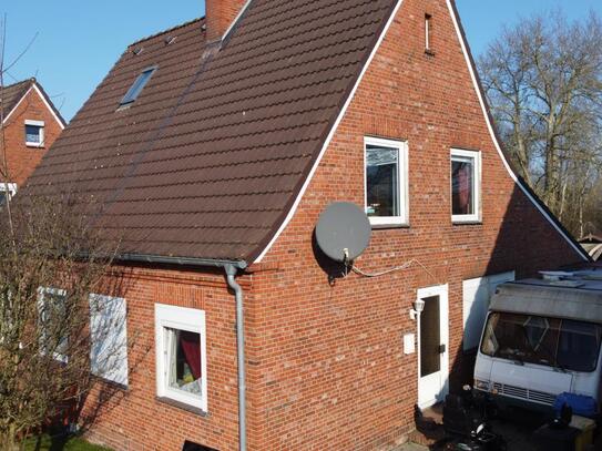 Sanierungsbedürftige Doppelhaushälfte in Emden- Friesland