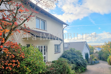 REIHENENDHAUS IN TOP LAGE VON WEINHEIM, MIT BALKON, TERRASSE, SÜDAUSRICHTUNG & WEITBLICK