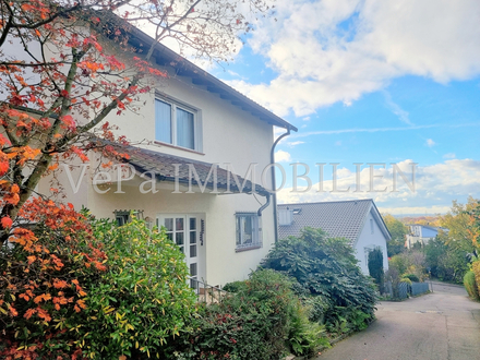 REIHENENDHAUS IN TOP LAGE VON WEINHEIM, MIT BALKON, TERRASSE, SÜDAUSRICHTUNG & WEITBLICK