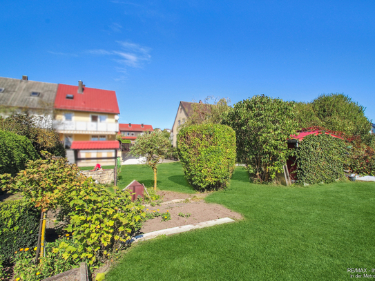 Wohnen mit herrlichem Grundstück und Relax Ecke zum Entspannen