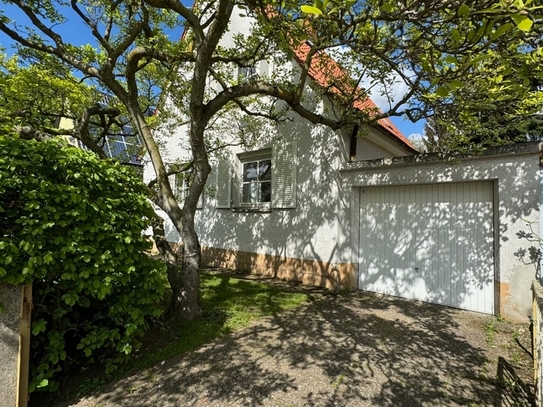 Sofort frei - Charmantes 1-Fam.-Haus mit Garage und Erweiterungspotenzial in absolut ruhiger Lage