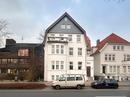 Traumhafte 4-Zimmer-Altbauwohnung mit Blick auf die Haaren zu verkaufen!