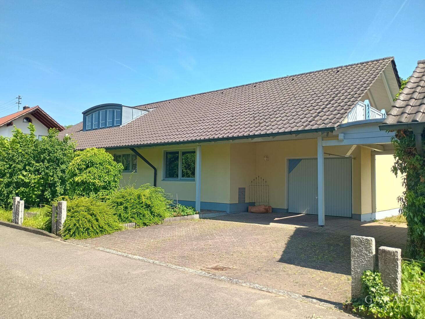 Imposantes 1-2-Familienhaus im Naturpark Westliche Wälder - Lebenqualität pur! – 86450 Altenmünster, 86450 Altenmünster – Vorschaubild 2