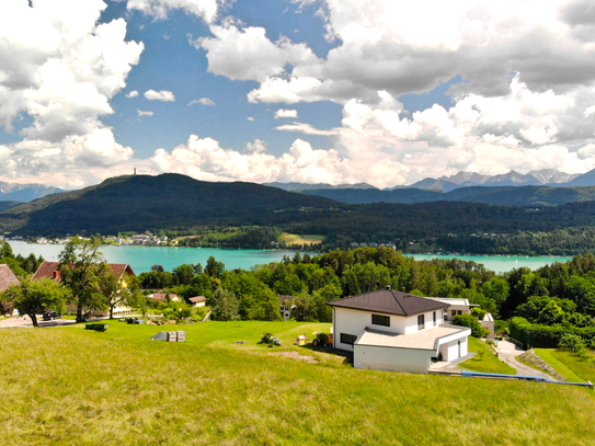 Traumgrundstück mit Blick auf den Wörthersee zu verkaufen!