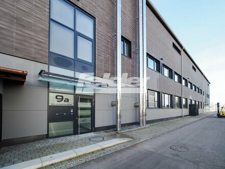 Ca. 132 m² Büro-/Praxisfläche in top sanierter Industriehalle