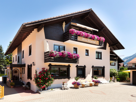 Saniertes und bestens eingeführtes Hotel Garni in bester Lage im Allgäu