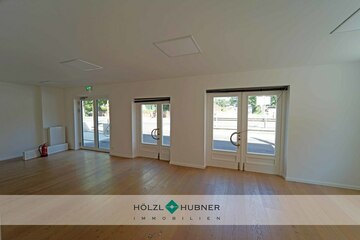 hoelzlhubnerimmobilien-modern, sympathisch, hell