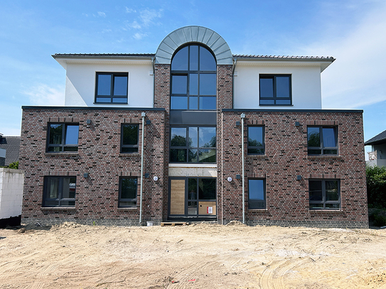 Wildeshausen. Neubau- Erstbezug, Nähe Ortskern. Großzügige 3- Zimmer-Wohnung mit Fahrstuhl im Haus.