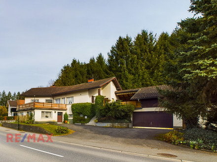 Ein Zuhause mit Charakter: 1.234 m² Grund und nur ein Steinwurf von der Schweiz entfernt