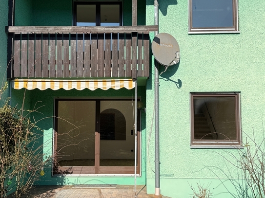 Reihenmittelhaus mit Balkon, Terrasse, ausbaufähigem DG, Garage und Garten in Untermeitingen kaufen