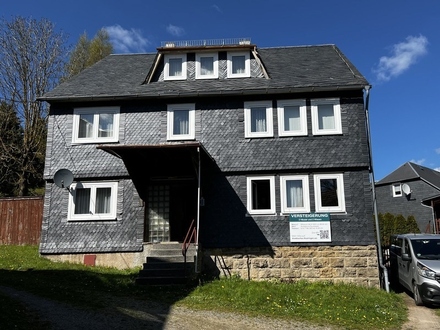 Mehrfamilienhaus in 07426 Königsee, Am Steinborn