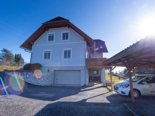 Großzügiges Ein- bis Zweifamilienhaus in ruhiger Lage mit Fernblick