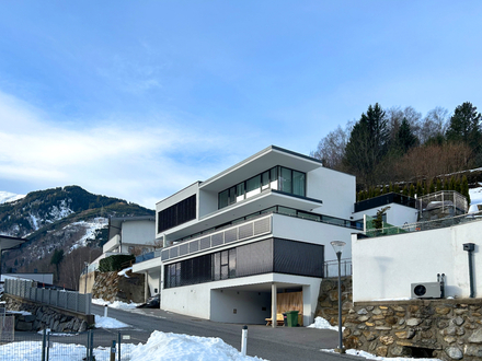 Hoch über Kaprun, dem Kitzsteinhorn zu Füßen! Moderne Villa mit Einliegerwohnung in Toplage