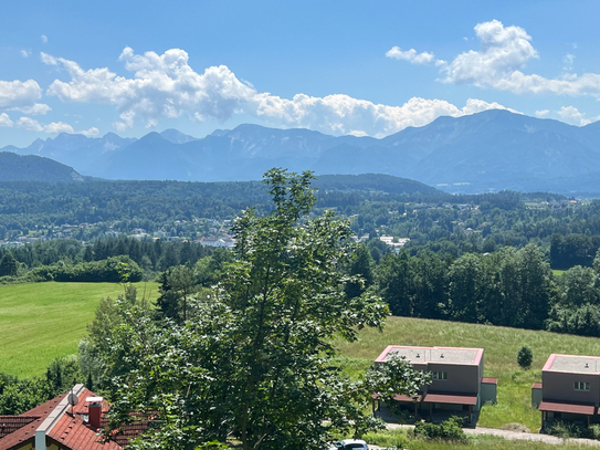 Grundstück mit See- und Karawankenblick