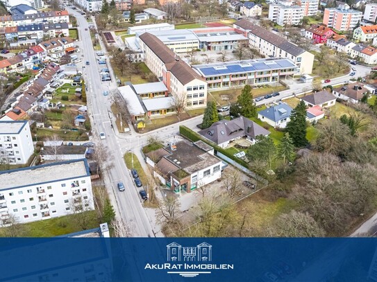 Baugrundstück mit Altbestand (Baujahr 1987) in zentraler Lage von Fürstenfeldbruck!