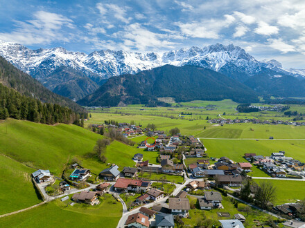 Idyllisches Grundstück in Saalfelden mit Blick auf die Berge