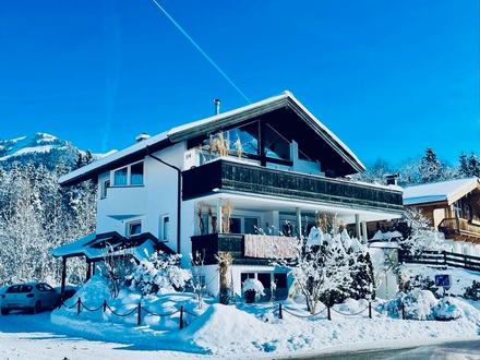 Modernes Einfamilienhaus mit 360 Grad Blick über Kitzbühel