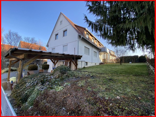 Freistehendes EFH mit großem Garten - Balkon - frei!