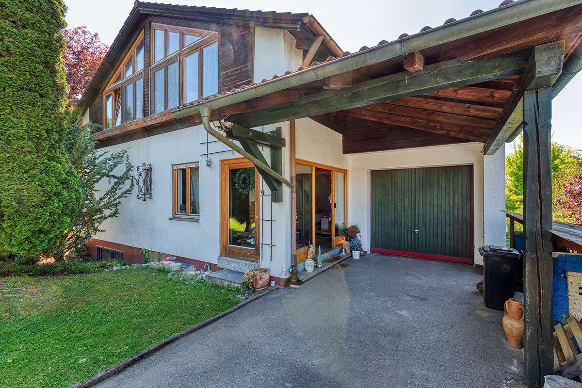 Einfamilienhaus mit Wohlfühlcharakter in begehrter Lage von Raubling/Pfraundorf! – 83064 Raubling, 83064 Raubling – Vorschaubild 4
