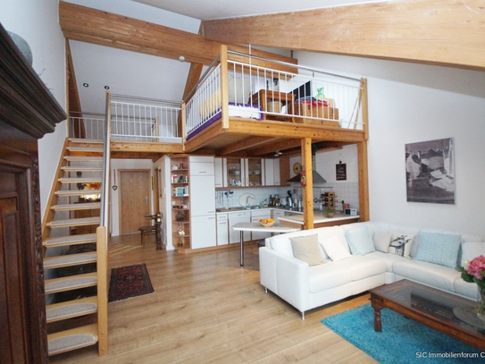 3,5 Zimmer Traumwohnung mit Galerie, zentral, sonnig und ruhig gelegen in Edling!