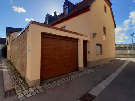 Einfamilienhaus mit Einliegerwohnung