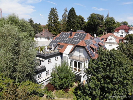 Großzügige, einmalige Wohnung mit Dachterrasse und Garten in ruhiger und grüner Zentrumslage