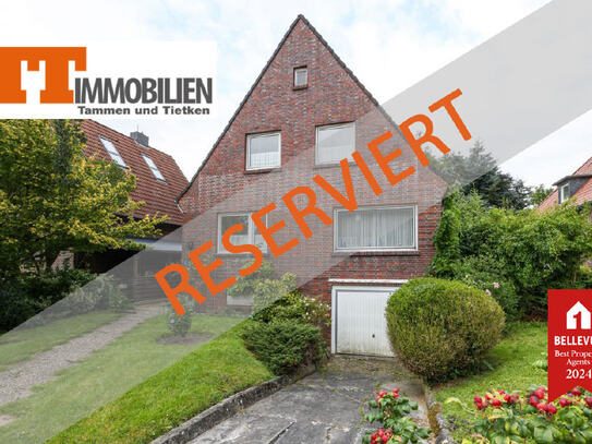 TT bietet an: Einfamilienhaus im Villenviertel mit tollem Grundstück direkt am Brommygrün in Wilhelmshaven gelegen!