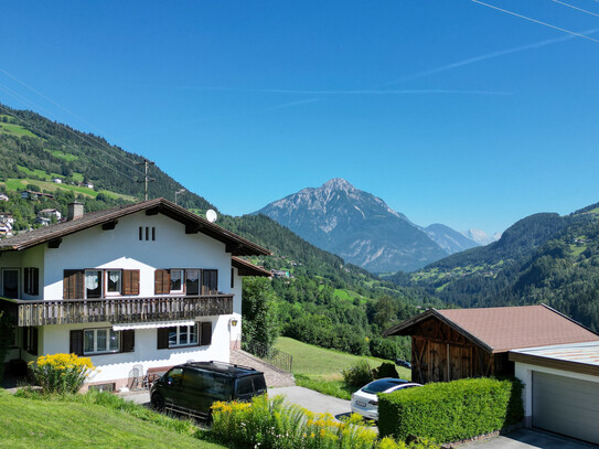 Tiroler Berg-Idylle pur: Haus mit Großgrundstück – Ideal für Gartenliebhaber und Naturfreunde!