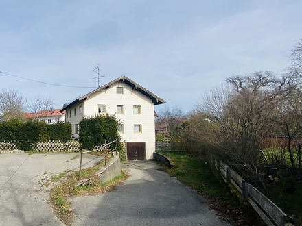 ELVIRA - Straßlach-Dingahrting, Baugrundstück mit Bestandimmobilie und Baugenehmigung für ein großzügiges Doppelhaus in…