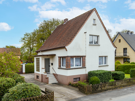 Tolles Grundstück, gepflegtes Haus! Einfamilienhaus mit Garage