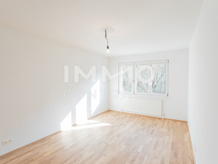 PROVISIONSFREI - ERSTBEZUG - 4 Zimmer Wohnung in Ruhelage + 1 Garagenplatz