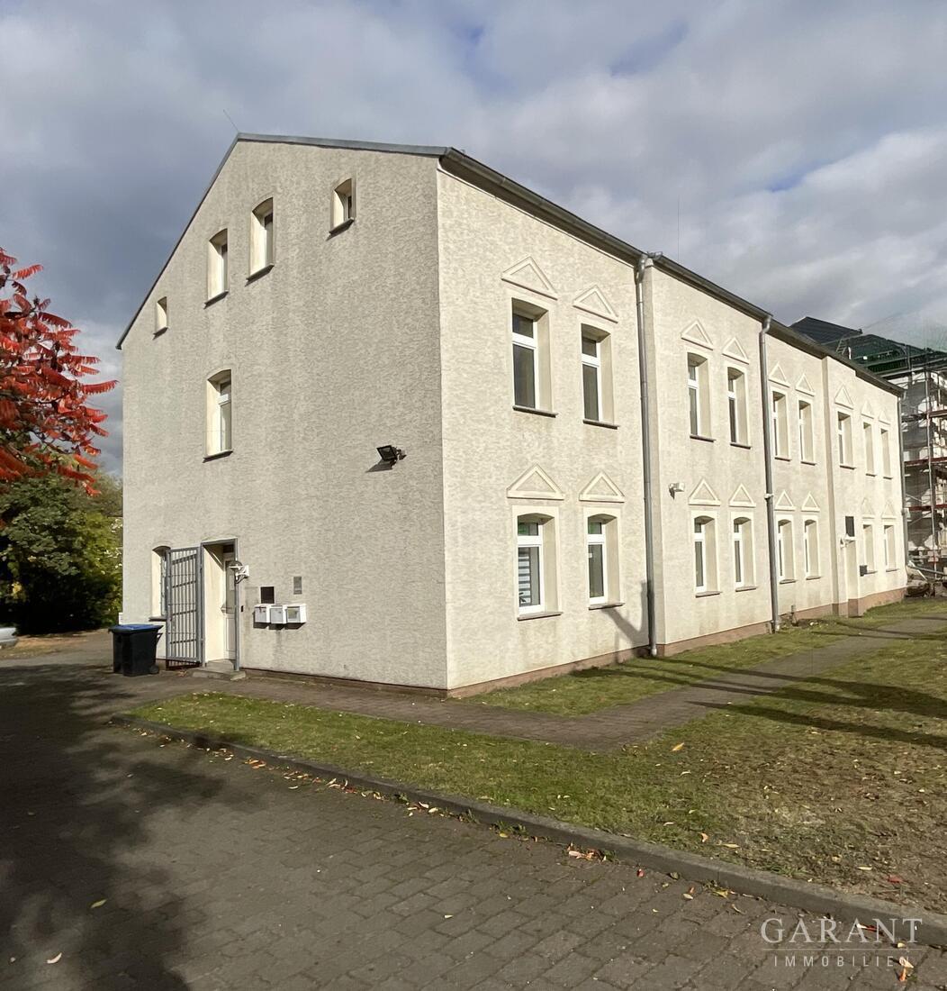 Büro-/Wohnhaus im Zentrum von Bitterfeld – 06749 Bitterfeld-Wolfen, 6749 Bitterfeld-Wolfen – Vorschaubild 2