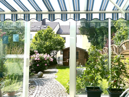 Schönes RMH mit Solaranlage, Loggia, Wintergarten mit Garten und Garage in Bobingen-Siedlung kaufen