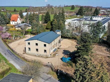 Sanierungsbedürftiges Mehrfamilienhaus in zentrumsnaher Lage zum Kauf!